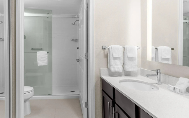 2 Bedrooms Suite