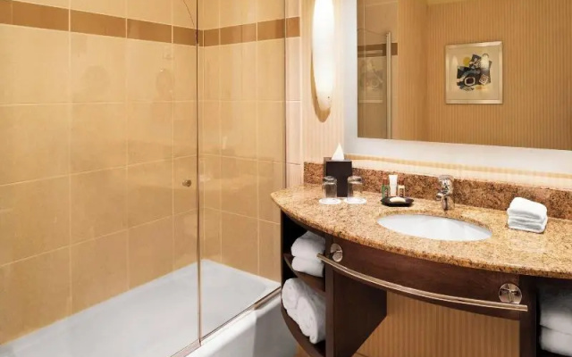 Standard Quadruple Club room
