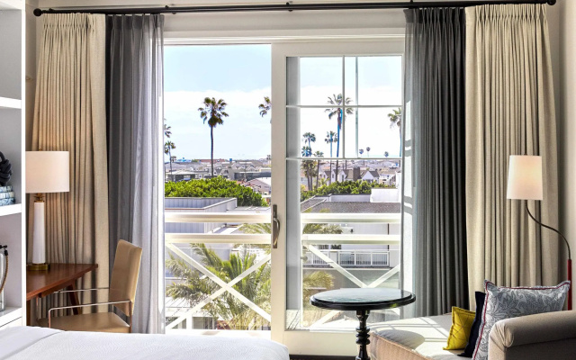 Standard Double room with ocean view