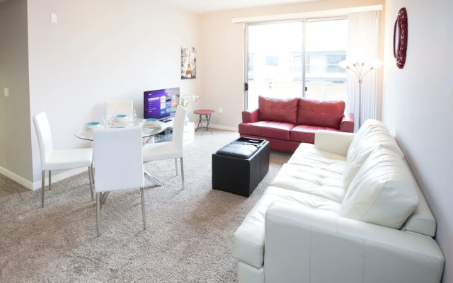 Deluxe Apartment