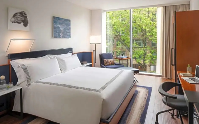 Room with city view