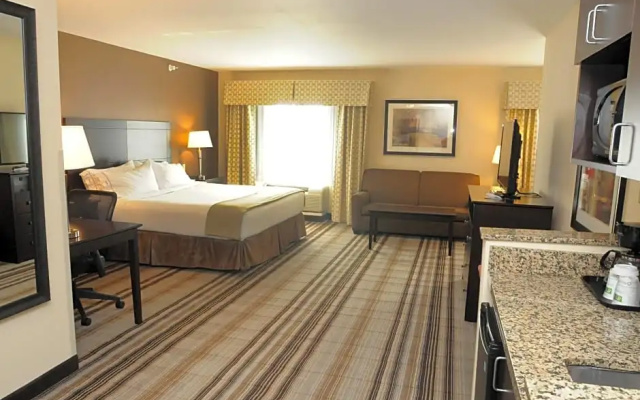 Deluxe Suite