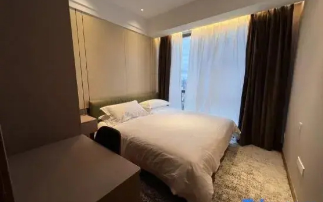 1 Bedroom Standard Double room with city view