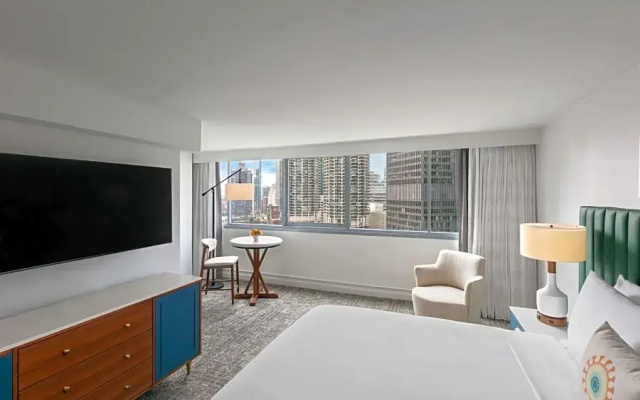 Double room with city view