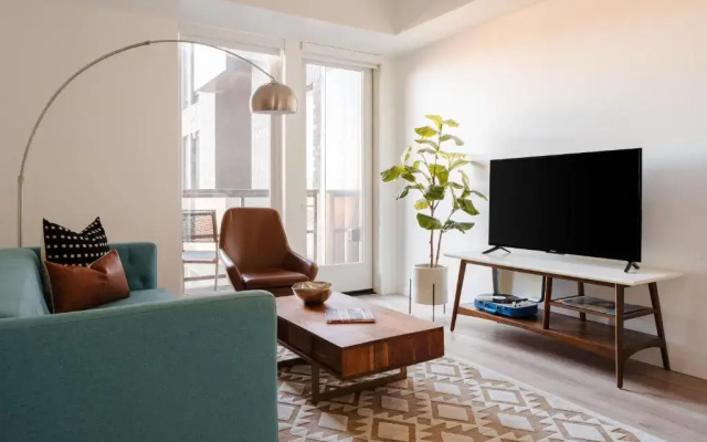 2 Bedrooms Apartment
