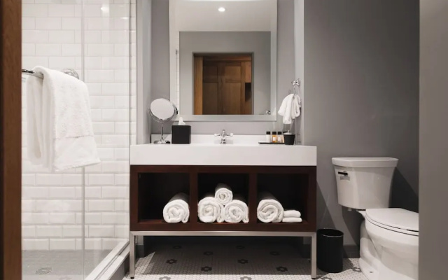1 Bedroom Suite with balcony