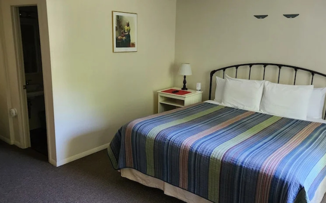 Comfort room