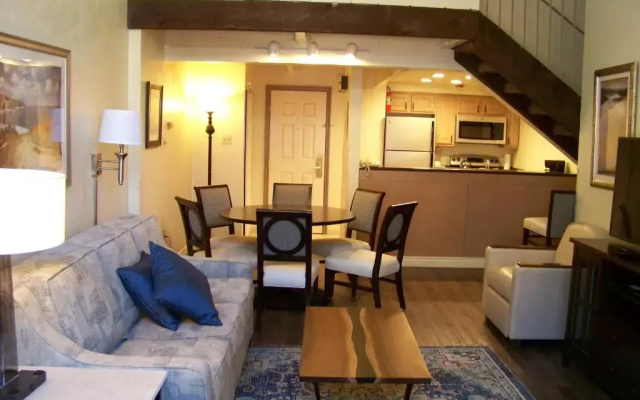 2 Bedrooms Apartment