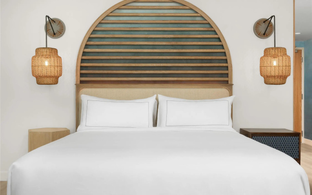 Standard Double room with city view