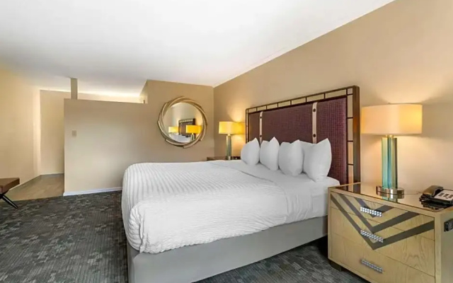 Standard Double room with water view