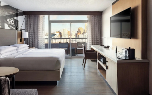 Standard Double room with balcony and with river view