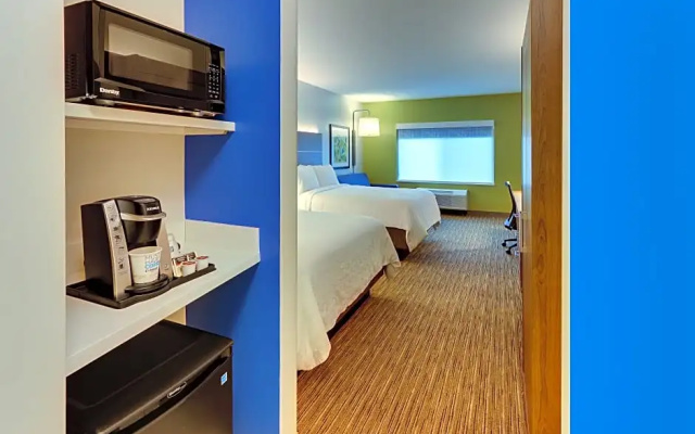 Quadruple Suite