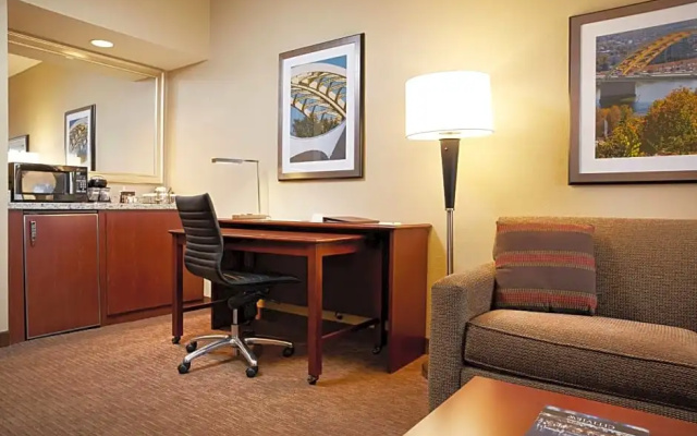 2 Bedrooms Double Suite with courtyard view