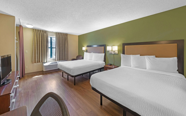Quadruple Suite