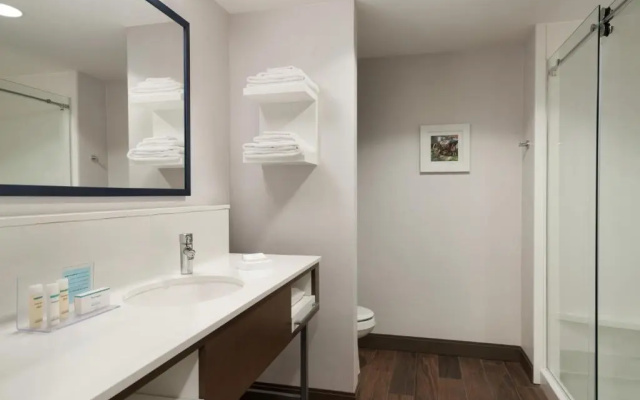 Standard room with city view