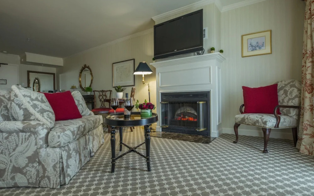 Deluxe Double room with water view