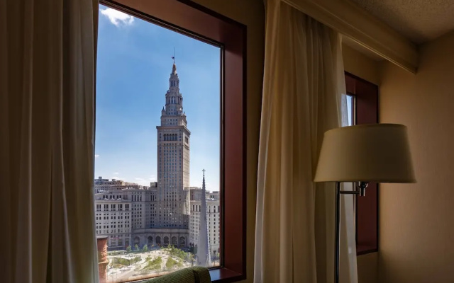 Standard Double Club room with lake view