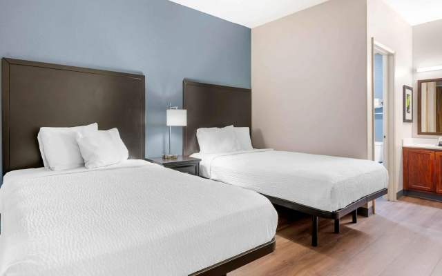 1 Bedroom Quadruple Suite