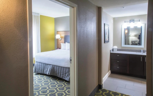 2 Bedrooms Suite