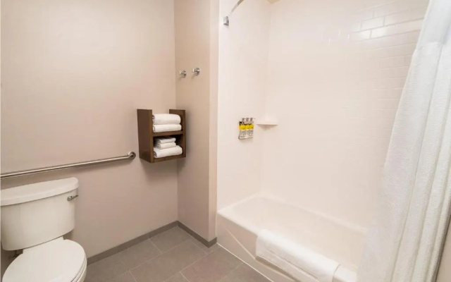 2 Bedrooms Suite