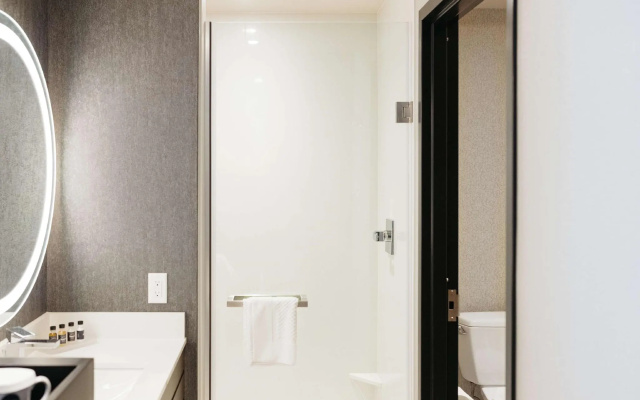 Corner Double Studio Suite