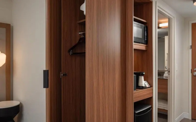 1 Bedroom Double Suite