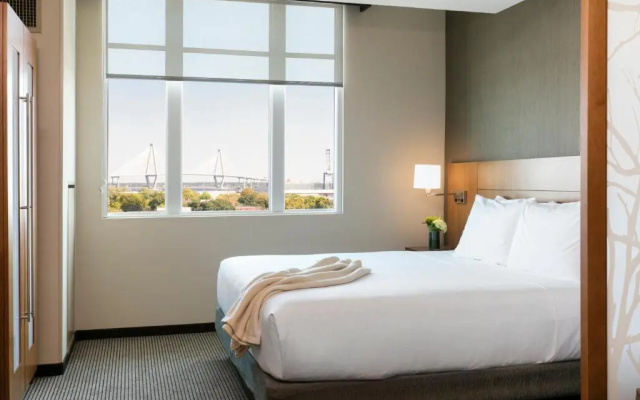 High Floor Double Room (With Sofa Bed) 
