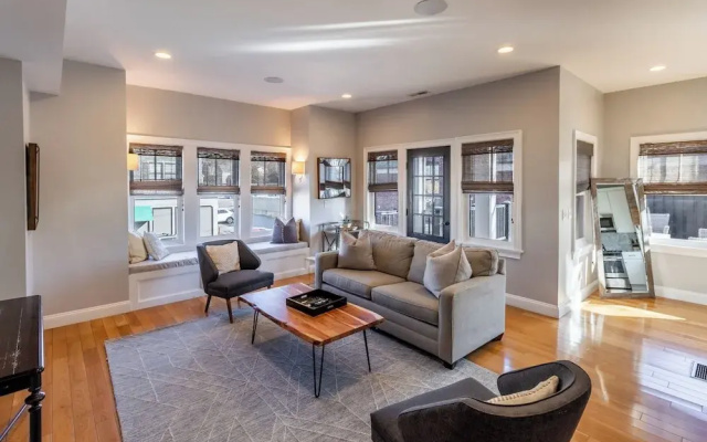 3 Bedrooms Standard room with balcony
