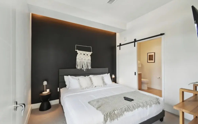 Standard room with mountain view