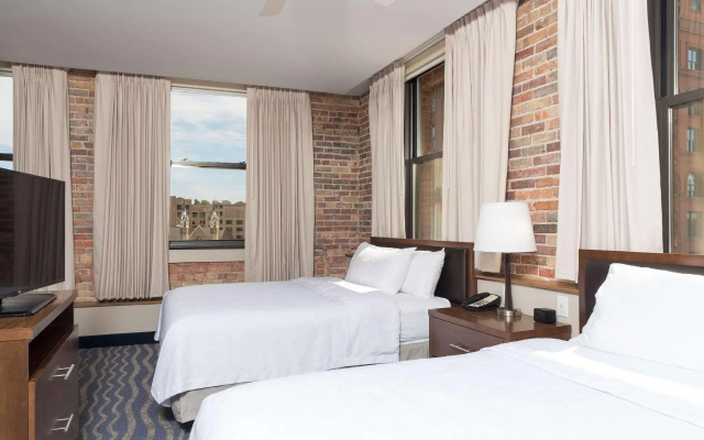 2 Bedrooms Double Suite with city view