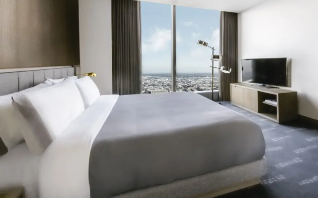 Classic Double room with city view