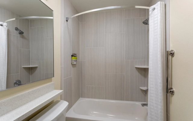 1 Bedroom Double Suite