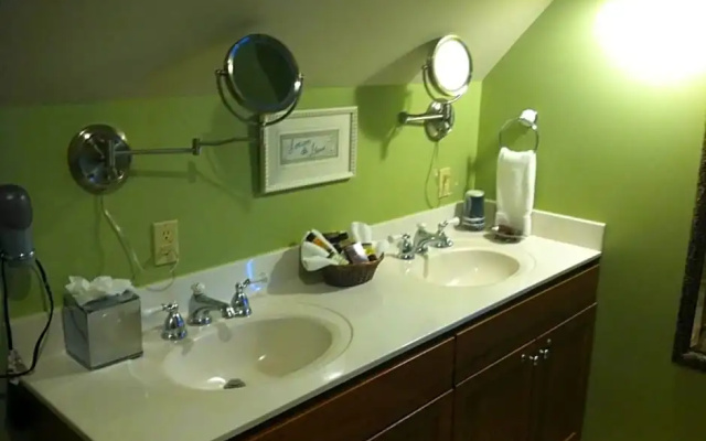 Standard Suite