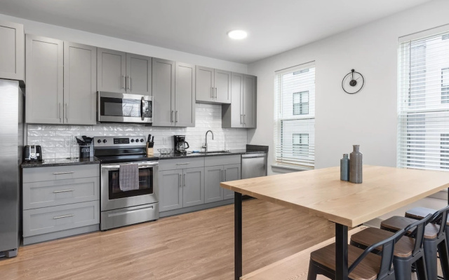 Deluxe Apartment