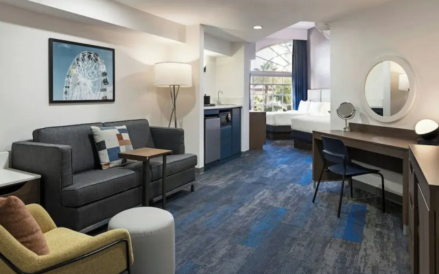 Suite with balcony