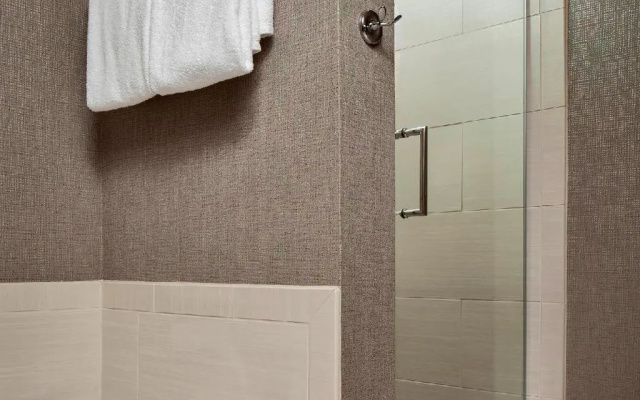 1 Bedroom Executive Double Suite