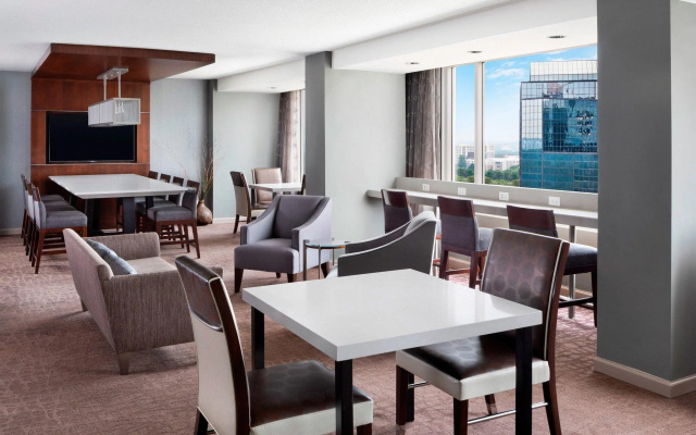 2 Bedrooms Double Club Suite