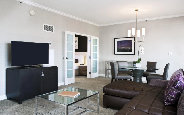 1 Bedroom Premier Suite