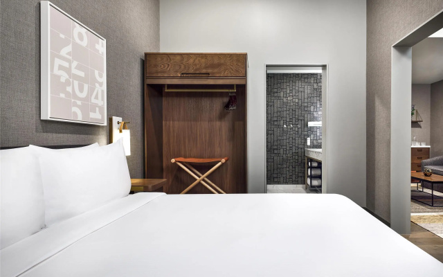 2 Bedrooms Double Suite