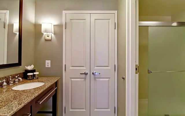 Sextuple Suite