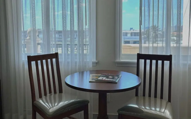 Economy room