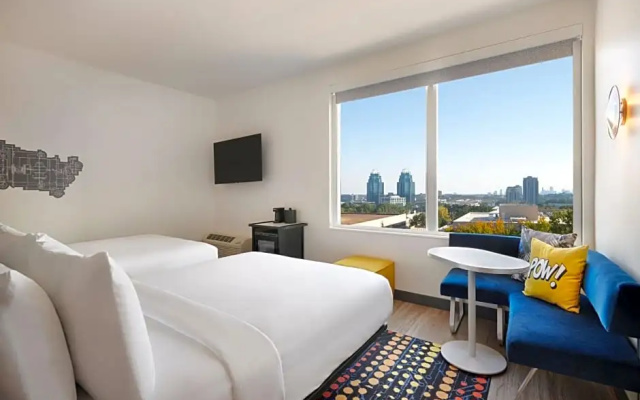 Standard room with city view