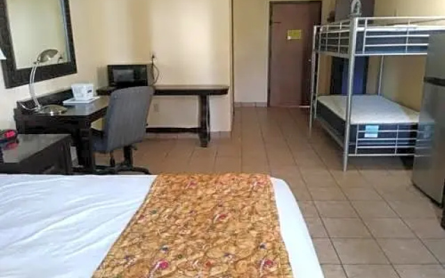 Standard Sextuple room