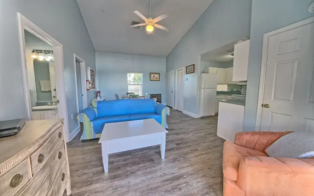 2 Bedrooms Villa beachfront