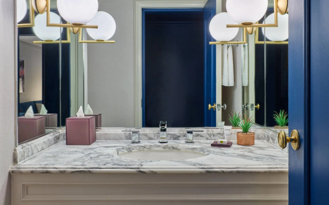 Double Suite