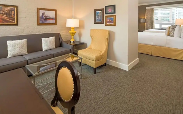 Executive Quadruple Suite