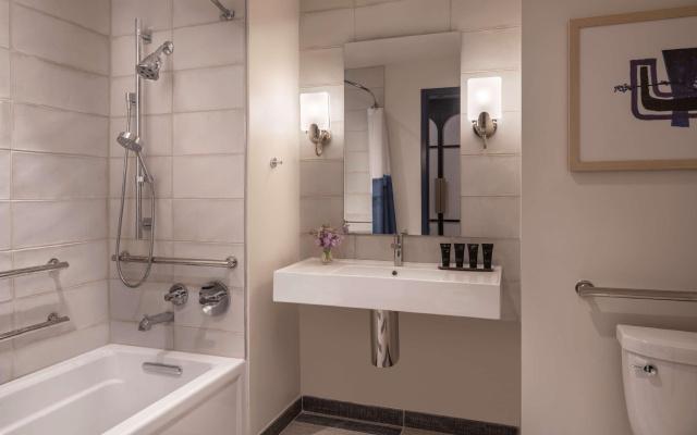 Accessible Double room with city view