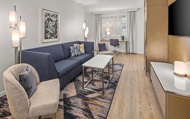 1 Bedroom Deluxe Double Suite