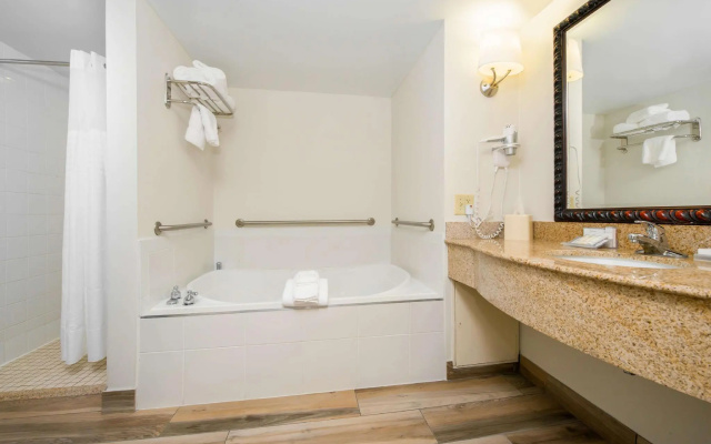 Double Suite
