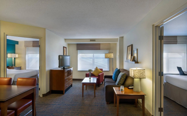 2 Bedrooms Suite